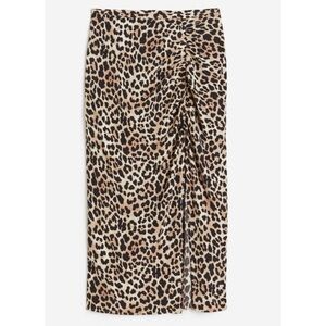 High Waisted Leopard Skirt